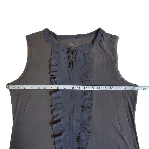 Ann Taylor LOFT gray v neck sleeveless top sz L - Picture 8 of 10
